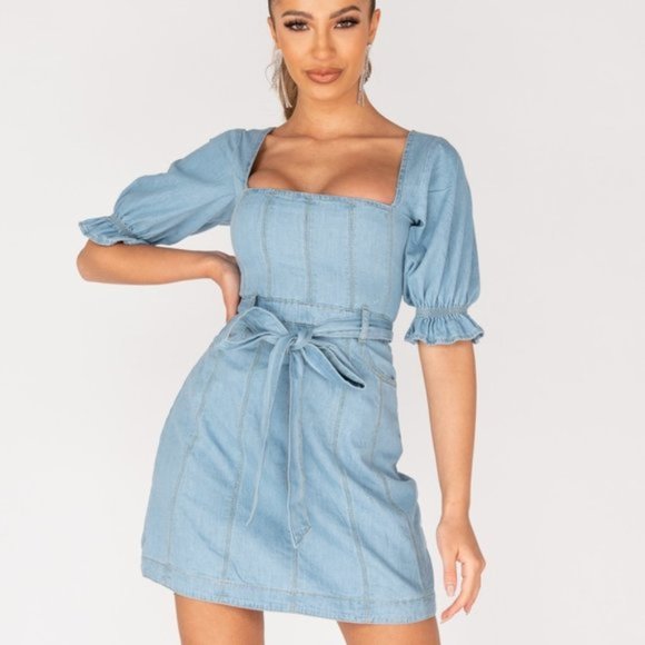 Lunch Date Light Wash Belted Denim Jean Dress - Picture 9 of 11